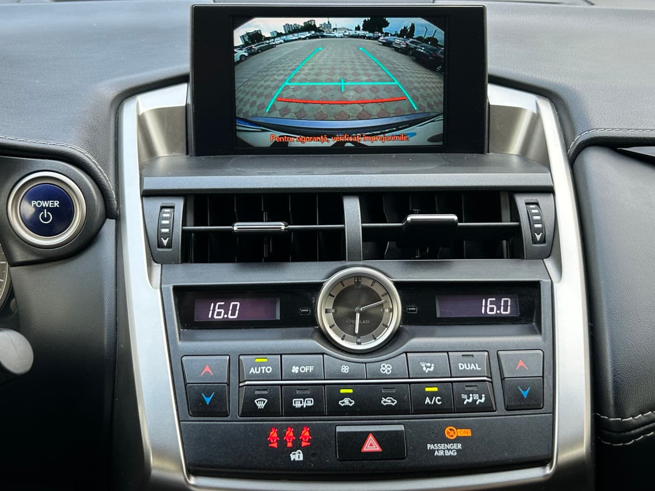 Lexus NX 300H 2015 — Миниатюра 11
