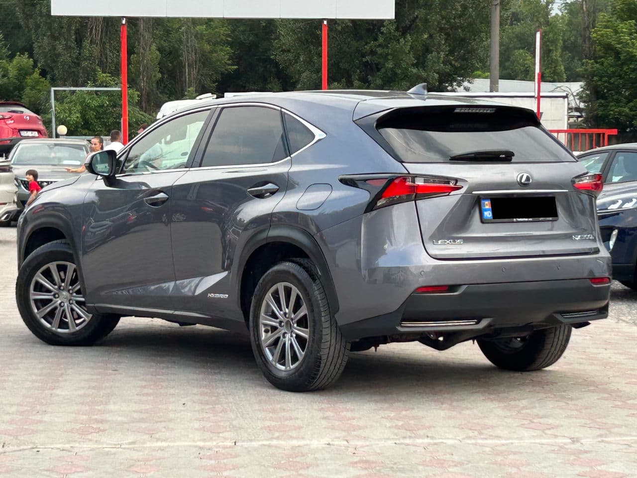 Lexus NX 300H 2015 — Миниатюра 3