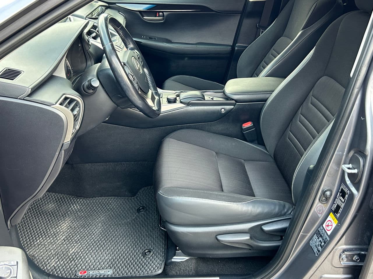 Lexus NX 300H 2015 — Миниатюра 7