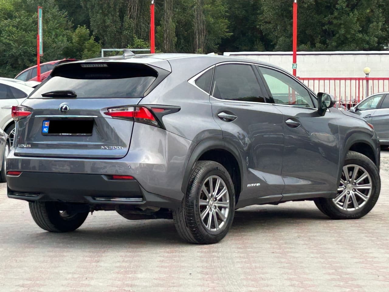 Lexus NX 300H 2015 — Миниатюра 2