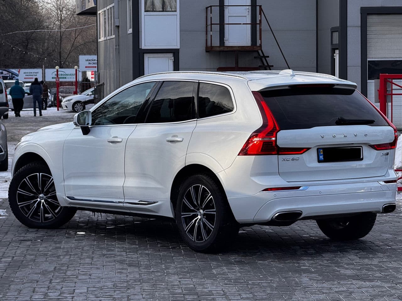 Volvo XC 60 2017 — Миниатюра 2