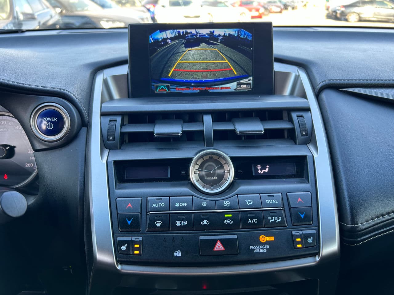 Lexus NX 300H 2015 — Миниатюра 13