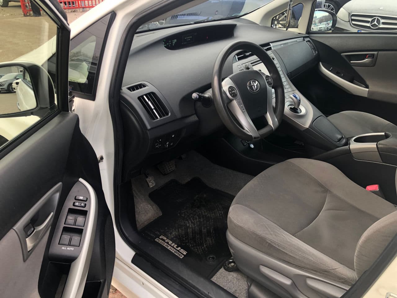 Toyota Prius 2012 — Миниатюра 6