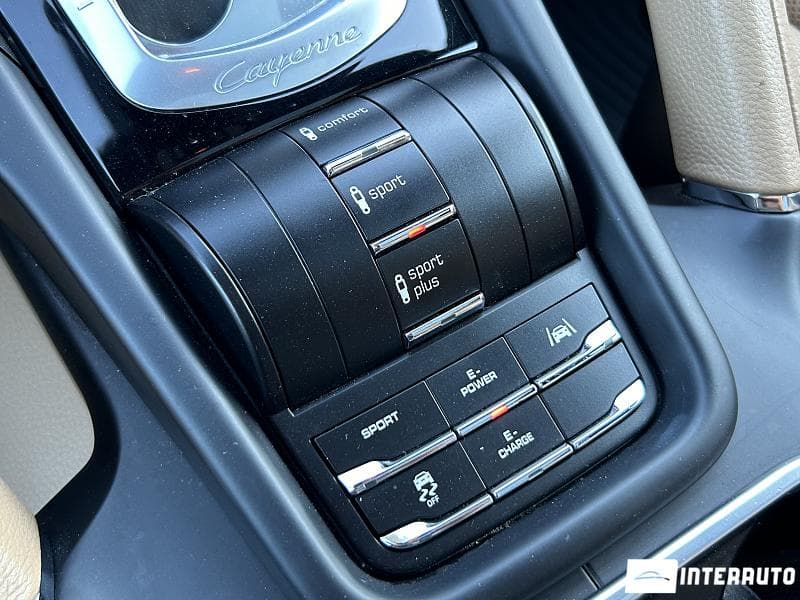 Porsche Cayenne S Hybrid 2015 — Миниатюра 14