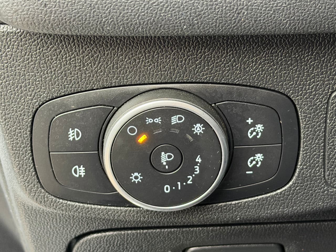 2019 Ford Focus — Miniatură 11