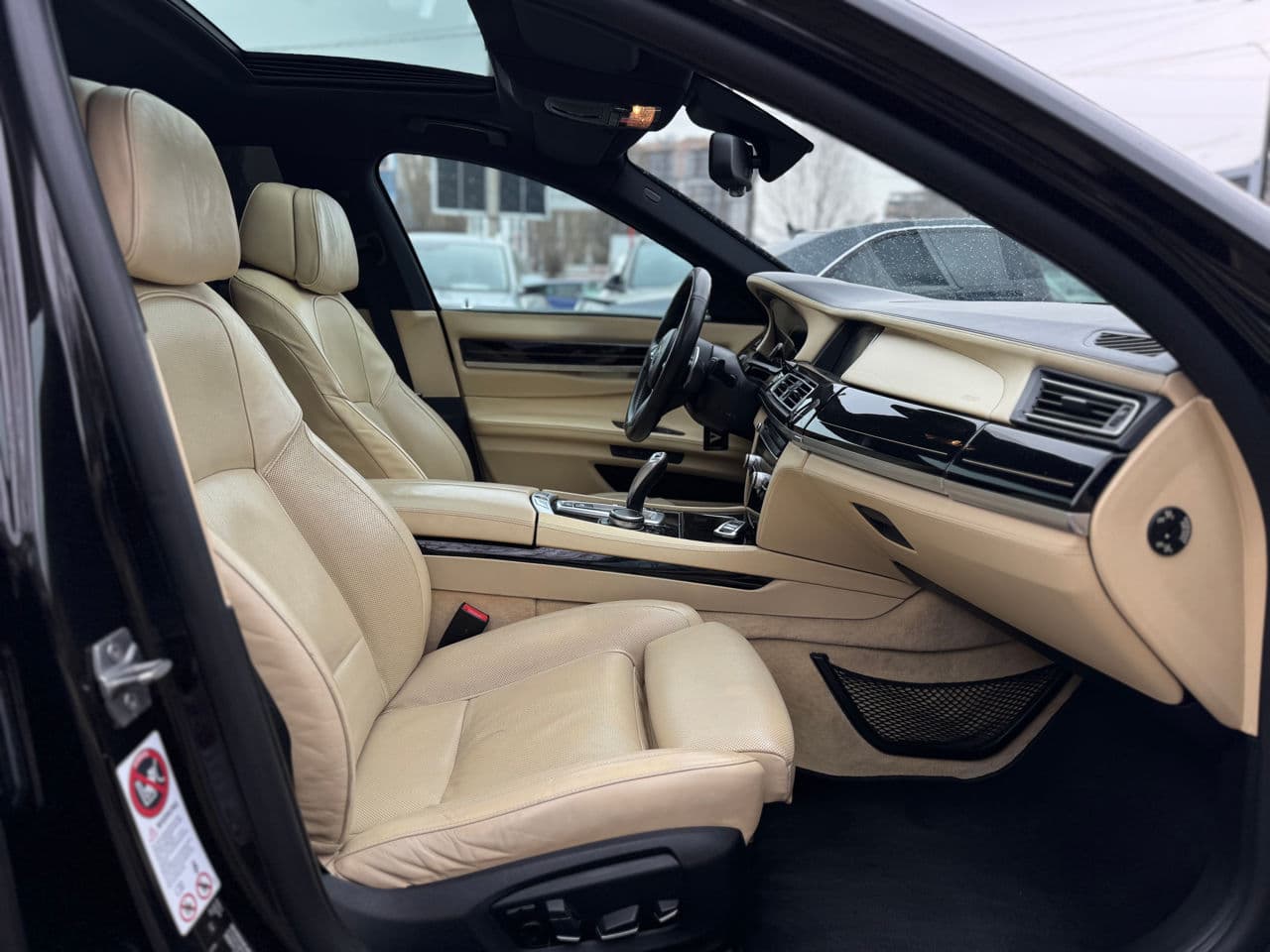 BMW 730 2012 — Миниатюра 18