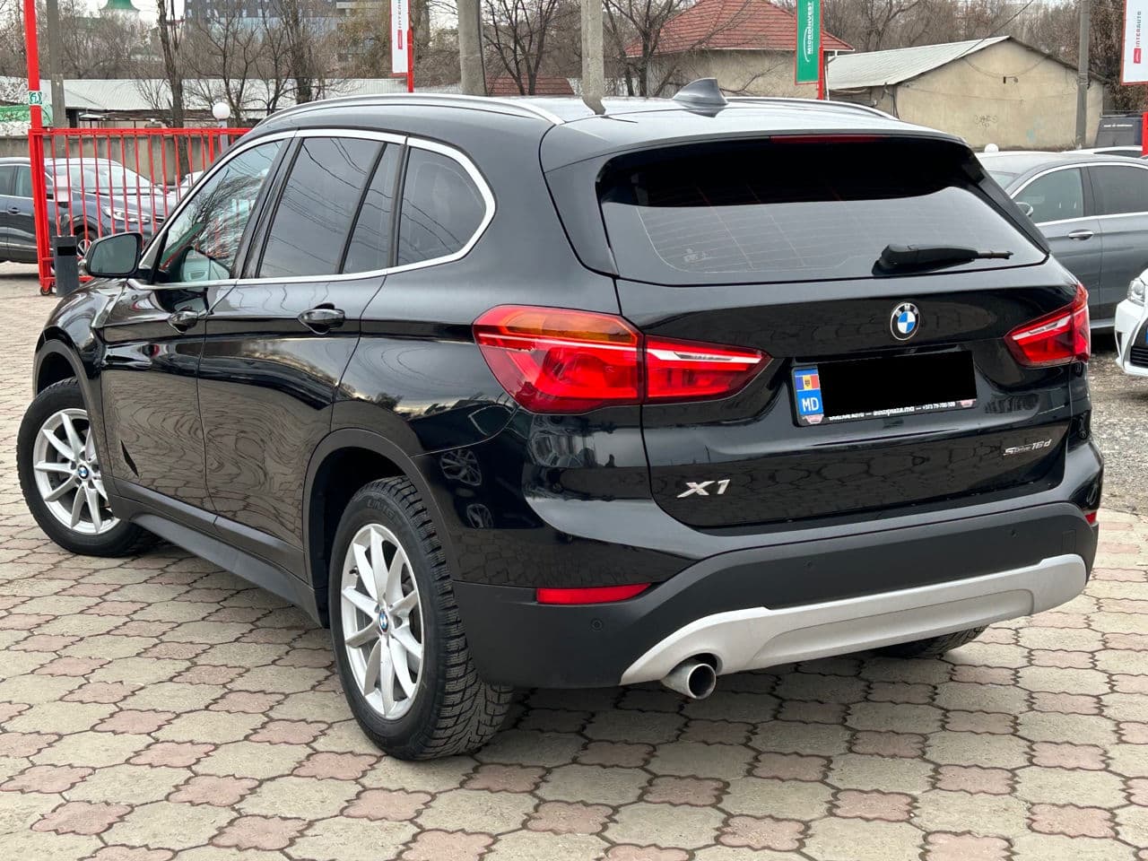 2019 BMW X1 1.6D — Miniatură 2