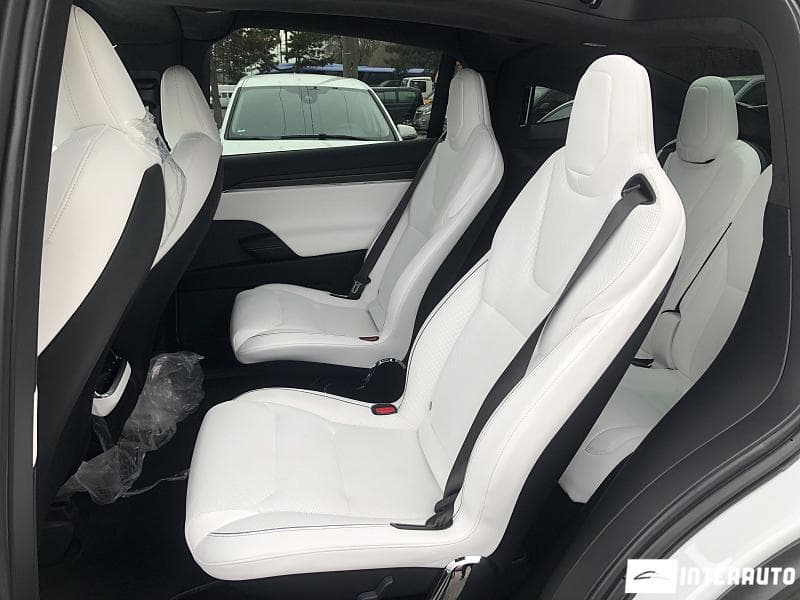 Tesla Model X Plaid 2023 — Миниатюра 9