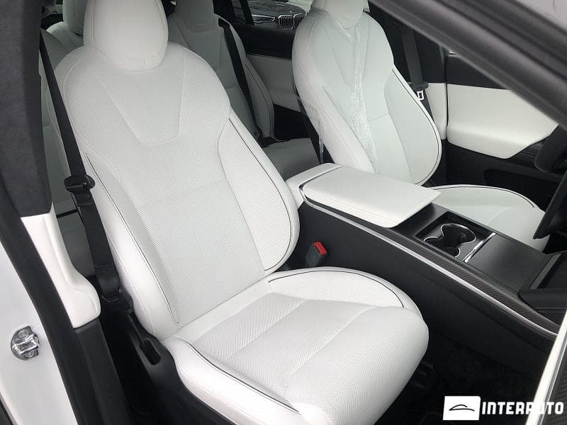 Tesla Model X Plaid 2023 — Миниатюра 7