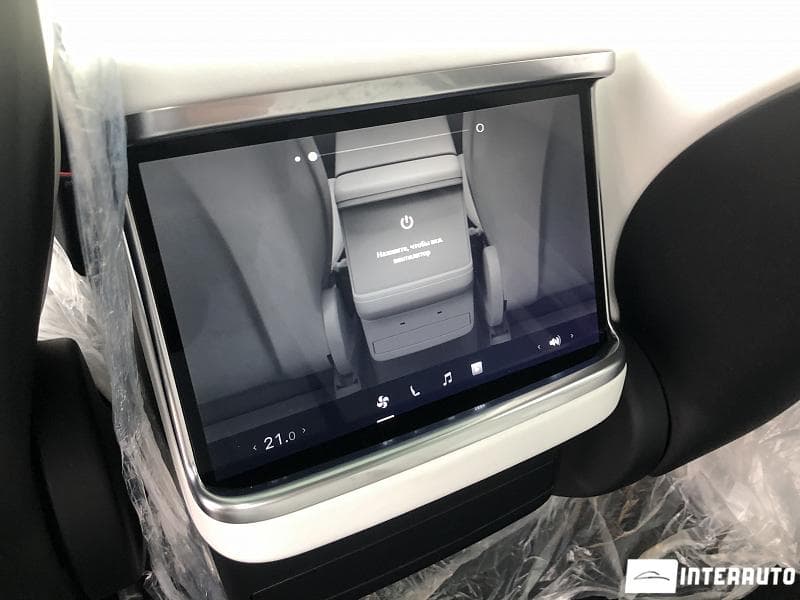 Tesla Model X Plaid 2023 — Миниатюра 16