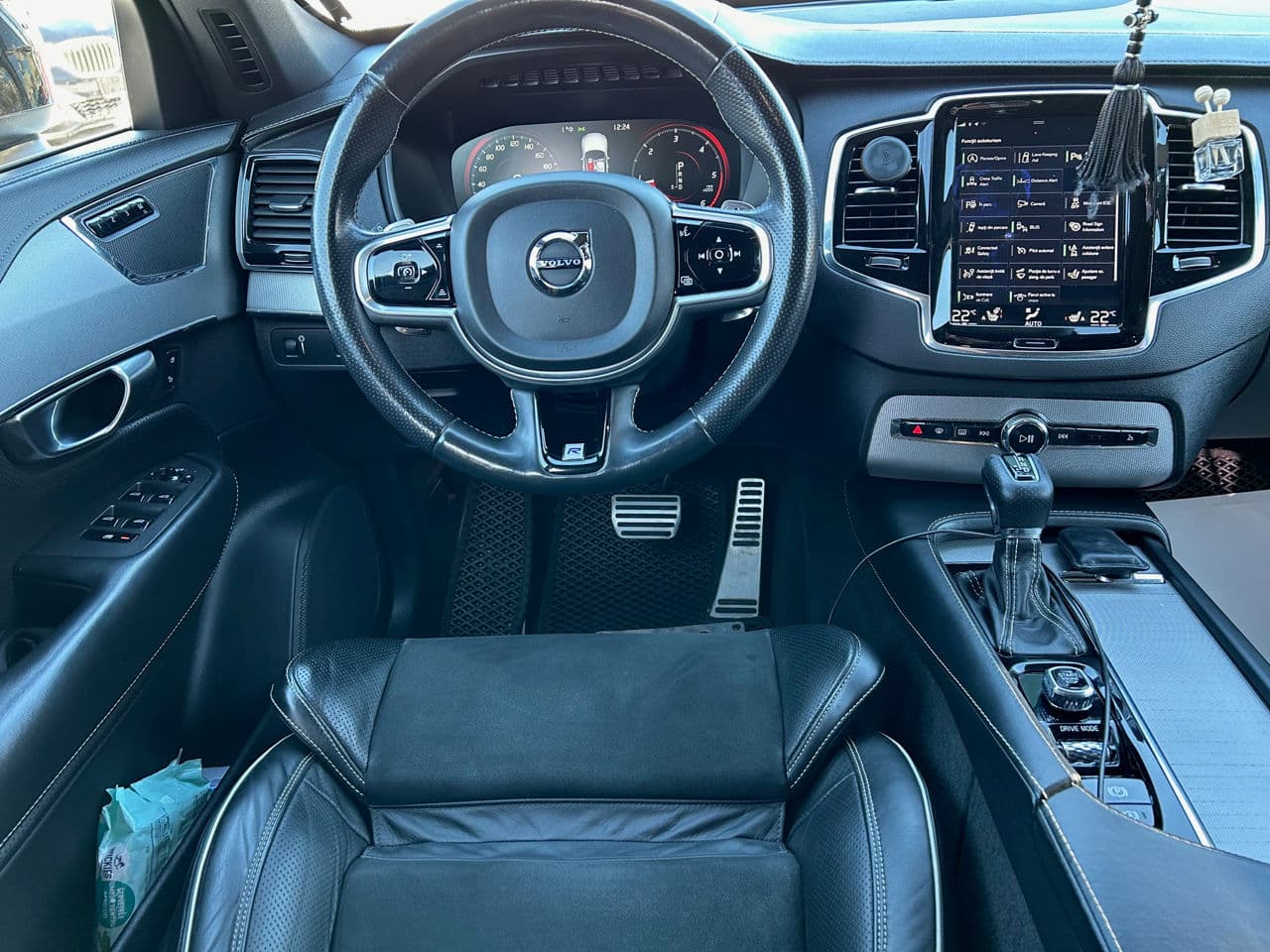 Volvo XC 90 2017 — Миниатюра 10