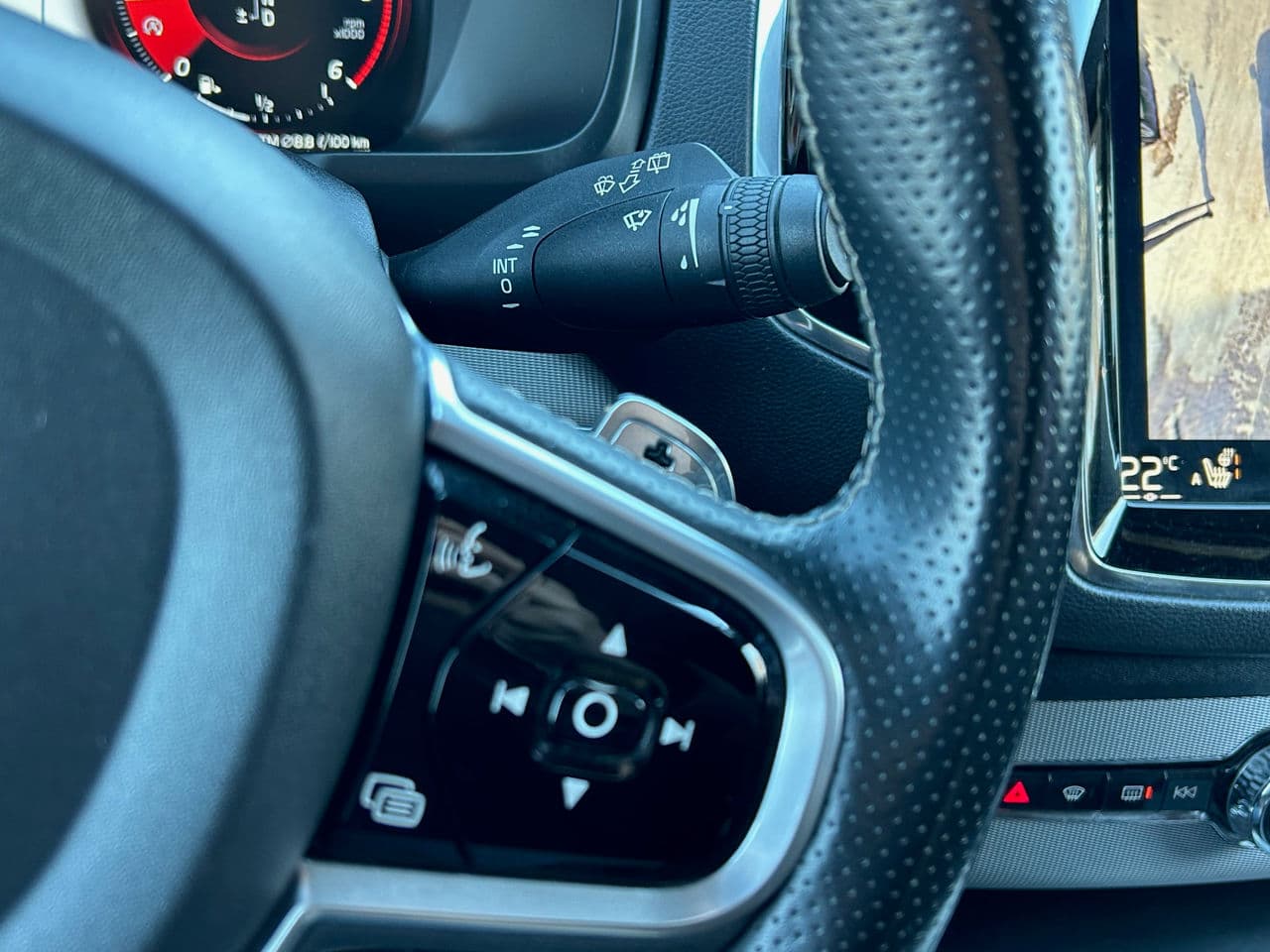 Volvo XC 90 2017 — Миниатюра 12