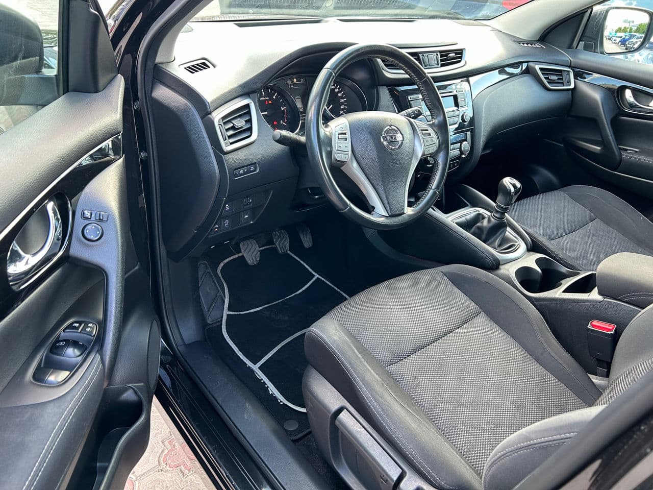 Nissan Qashqai 2015 — Миниатюра 5