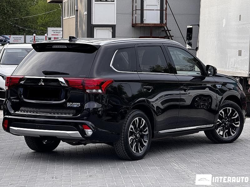 2015 Mitsubishi Outlander — Miniatură 2