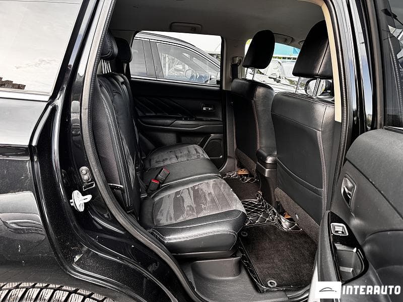 2015 Mitsubishi Outlander — Miniatură 8