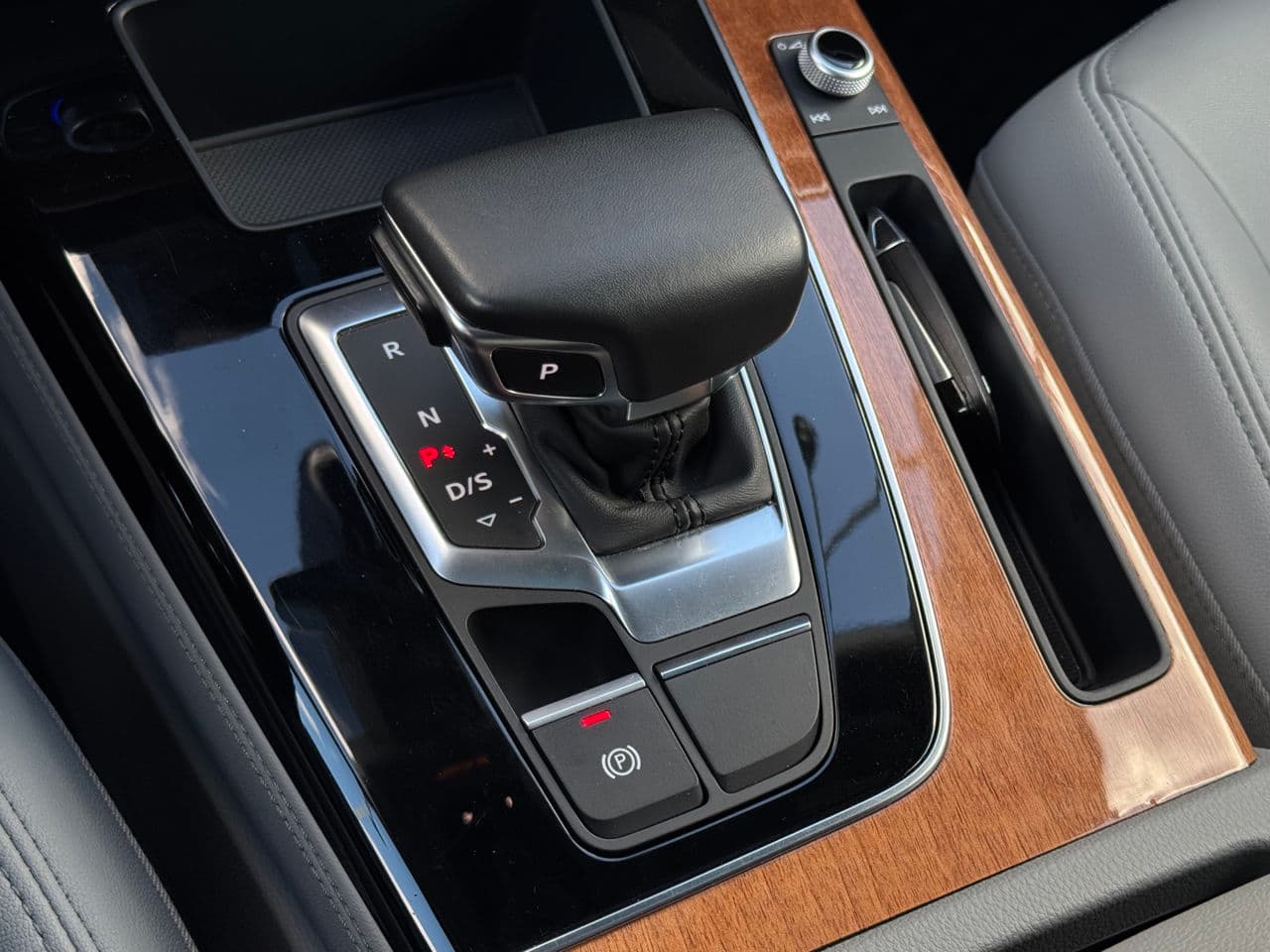 Audi Q5 2022 — Миниатюра 12