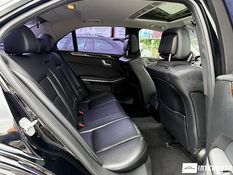 Mercedes E 200 2012 — Миниатюра 8