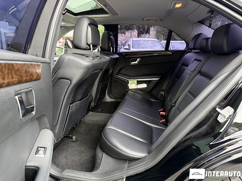 Mercedes E 200 2012 — Миниатюра 7