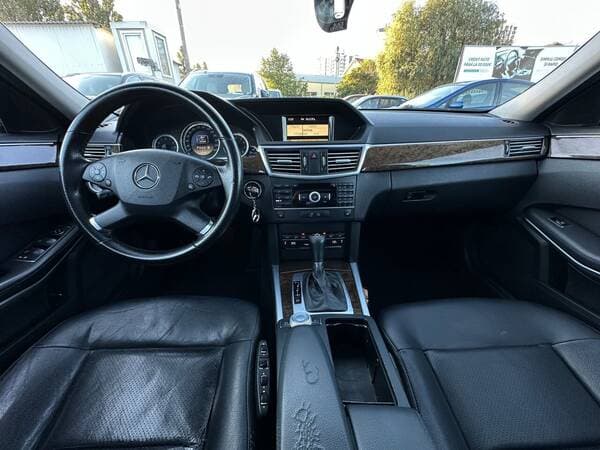 2012 Mercedes E 200 — Miniatură 7