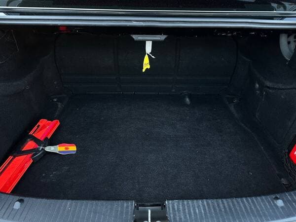 2012 Mercedes E 200 — Miniatură 19