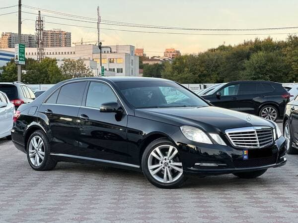 2012 Mercedes E 200 — Miniatură 2
