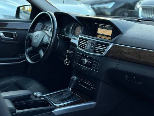 2012 Mercedes E 200 — Miniatură 8