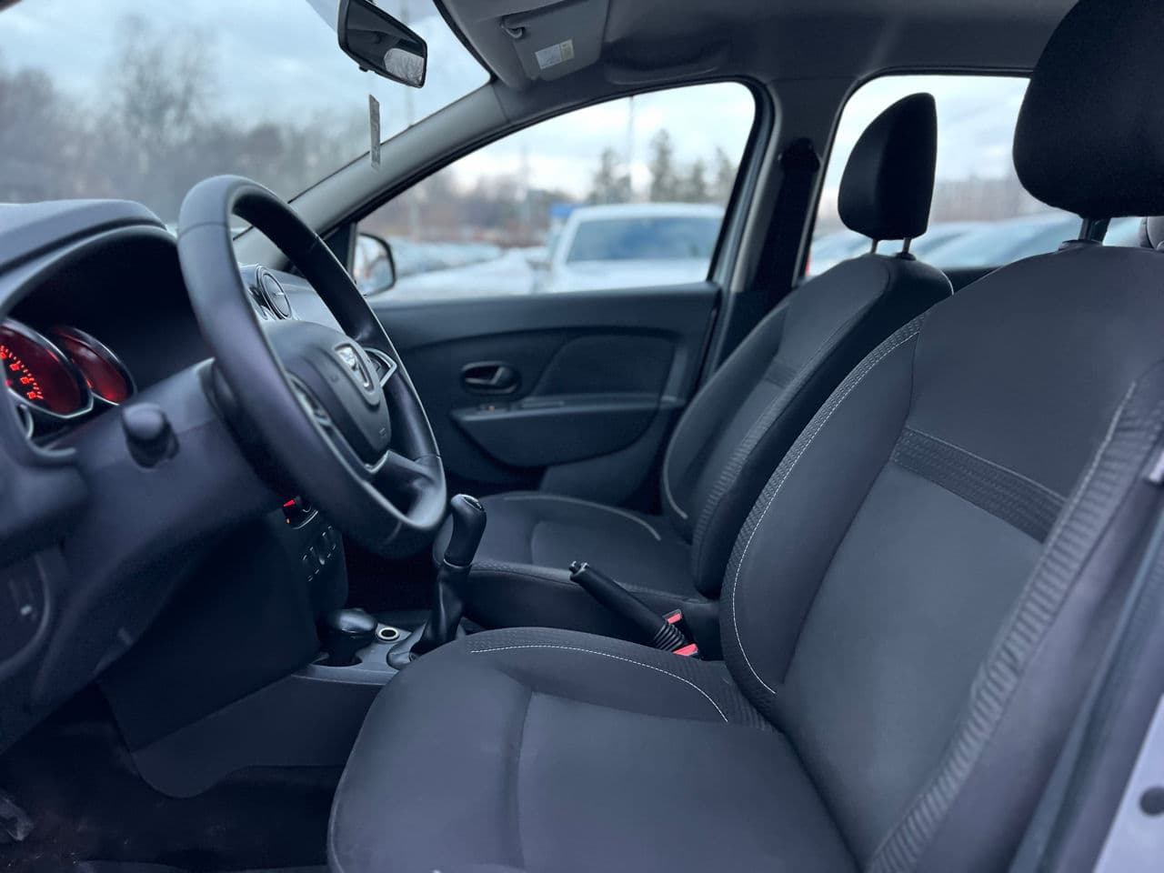 Dacia Logan 2018 — Миниатюра 6