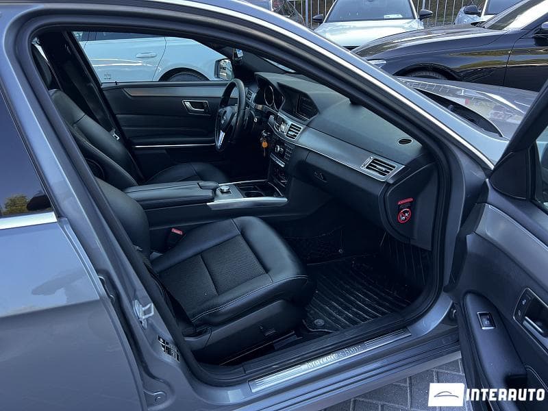 Mercedes E 300h 2015 — Миниатюра 7