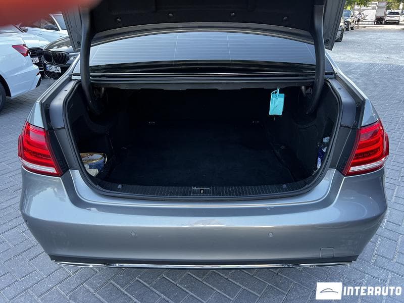 Mercedes E 300h 2015 — Миниатюра 17