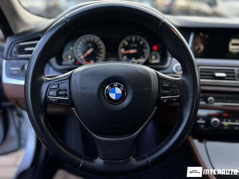 BMW 520 2015 — Миниатюра 10