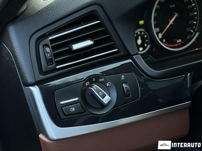 BMW 520 2015 — Миниатюра 7