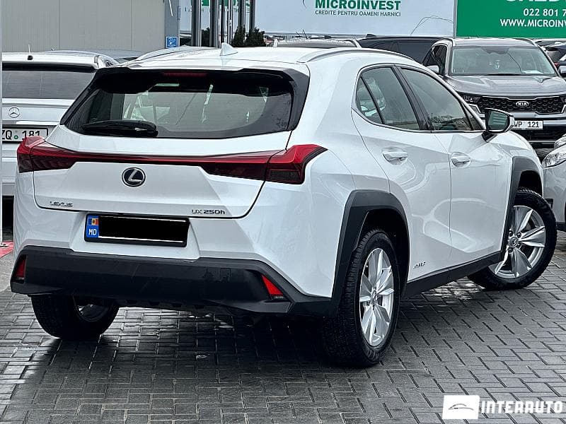 Lexus UX 250h 2020 — Миниатюра 2