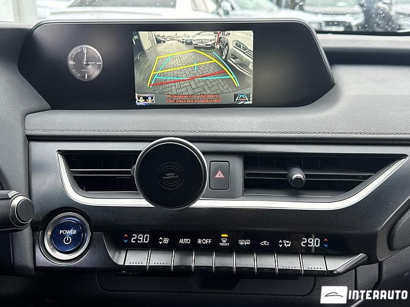 Lexus UX 250h 2020 — Миниатюра 9