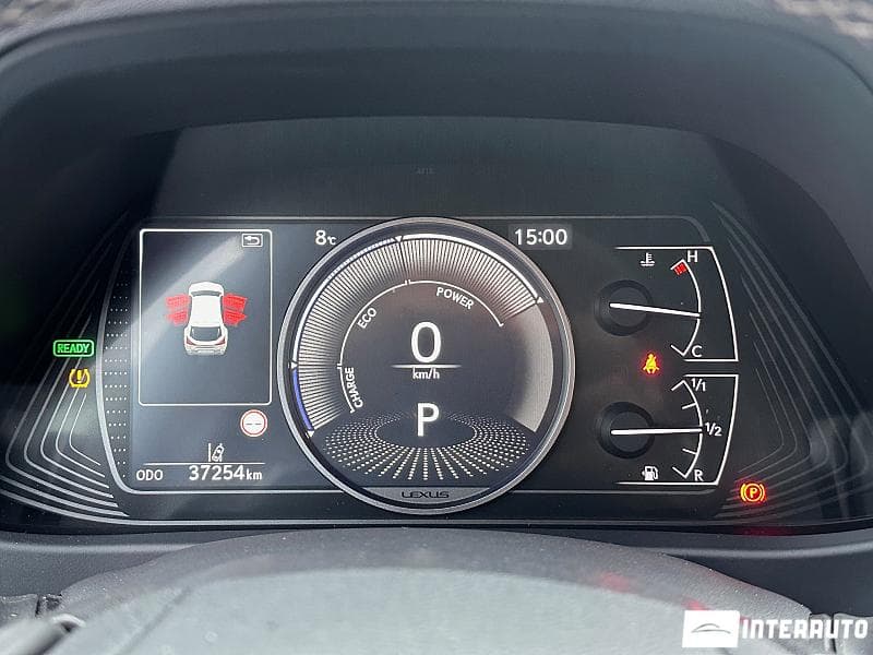 Lexus UX 250h 2020 — Миниатюра 8