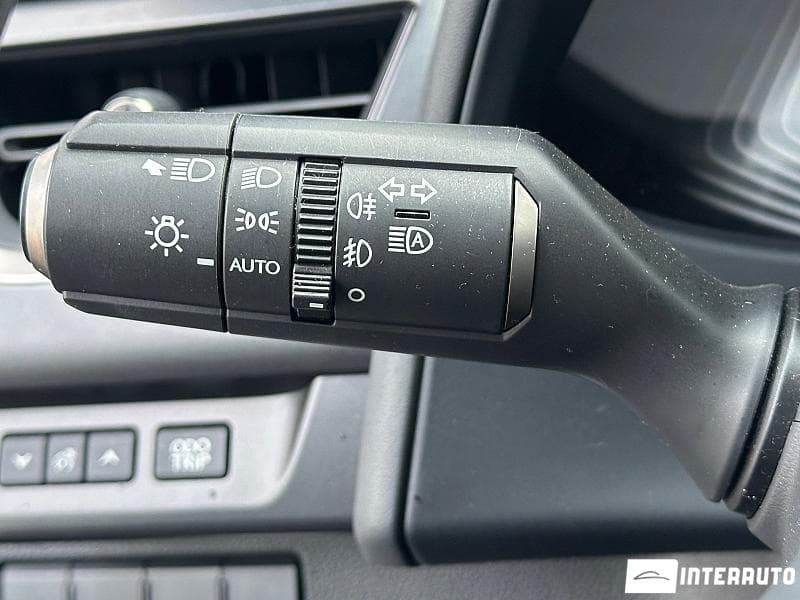 Lexus UX 250h 2020 — Миниатюра 13