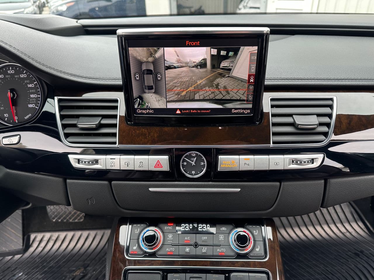 Audi A8 2014 — Миниатюра 10