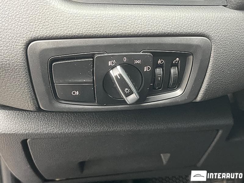 BMW 216d 2018 — Миниатюра 9