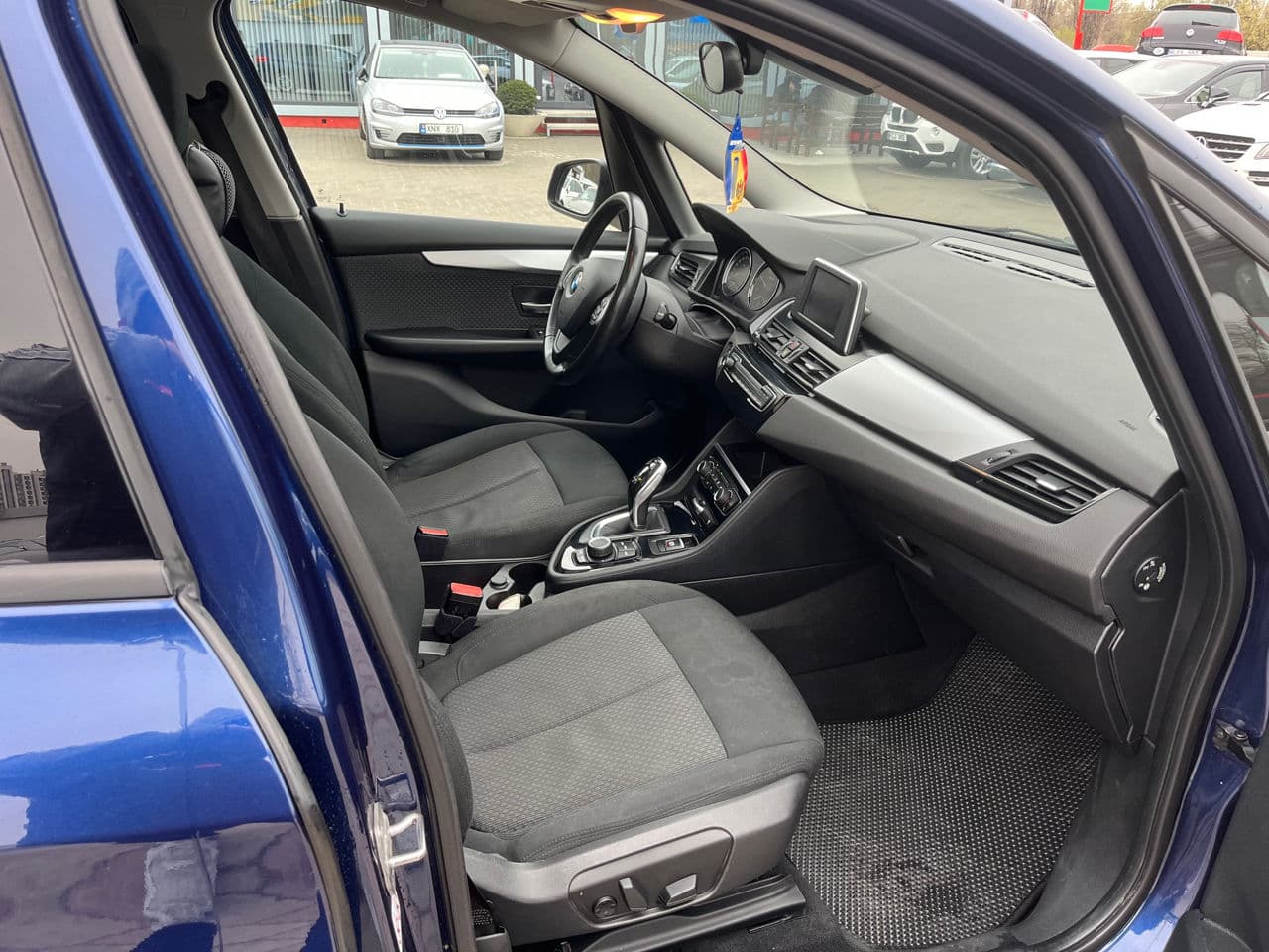 BMW 216d 2018 — Миниатюра 14