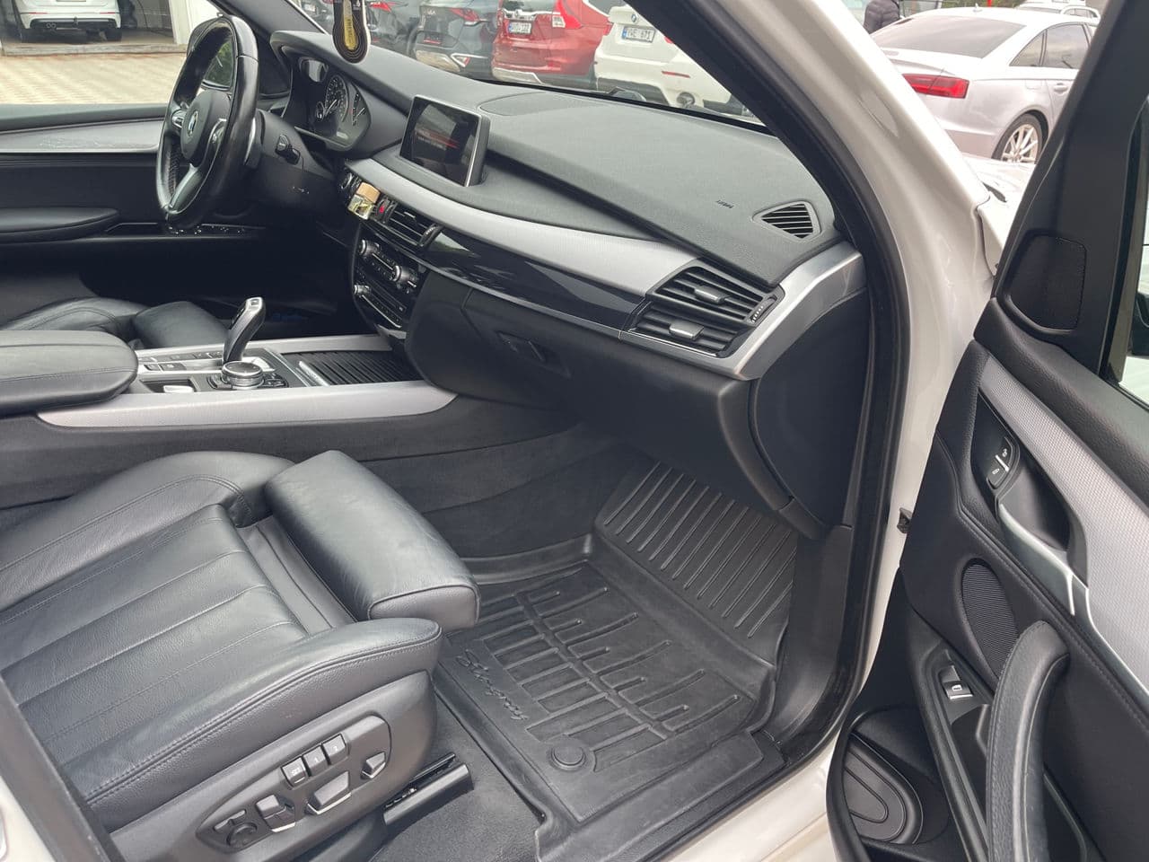 BMW X5 4.0e 2016 — Миниатюра 14