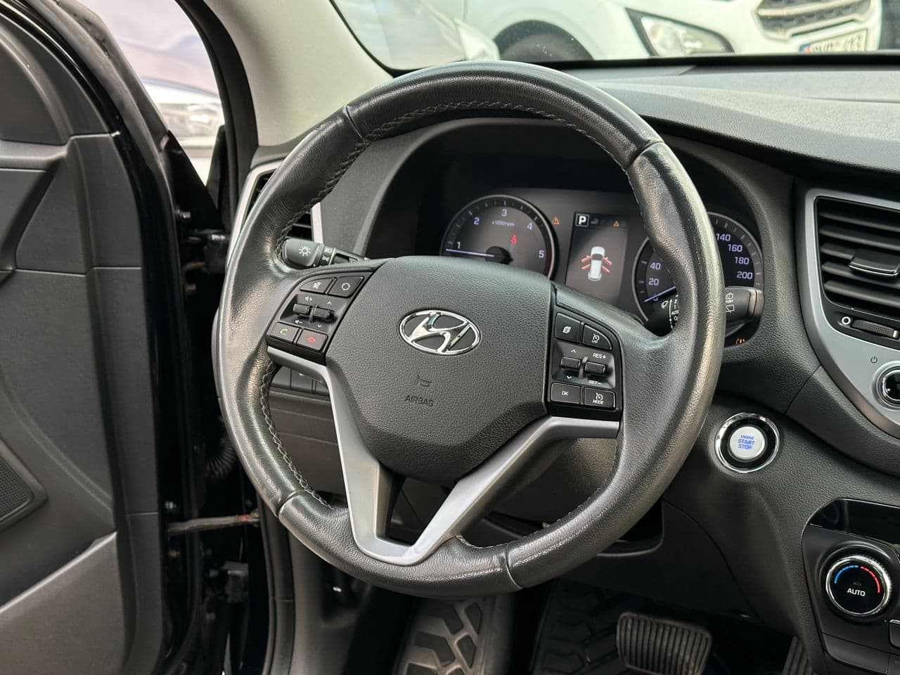 Hyundai Tucson 2016 — Миниатюра 10