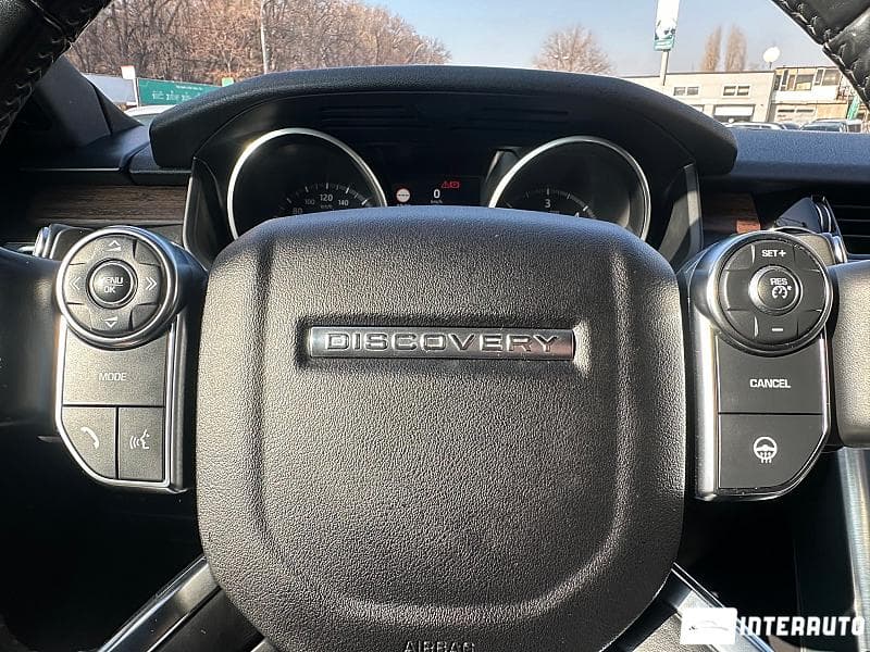 Land Rover Discovery 2017 — Миниатюра 9