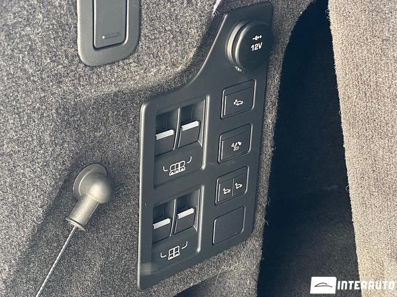 Land Rover Discovery 2017 — Миниатюра 15