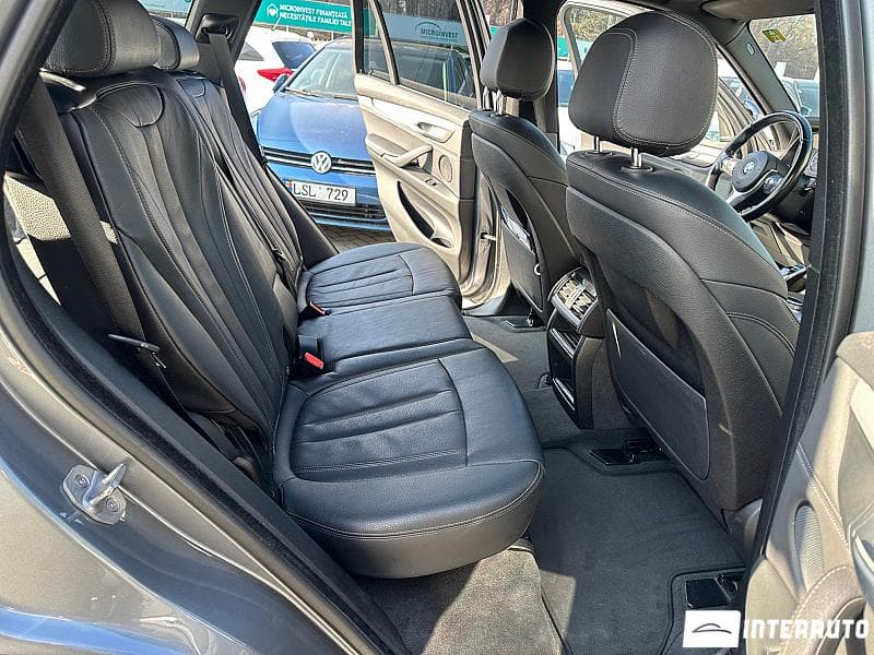 BMW X5 2.5D 2018 — Миниатюра 16