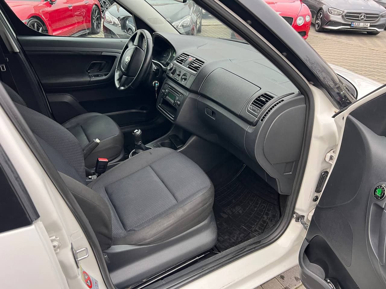 Skoda Roomster 2010 — Миниатюра 12