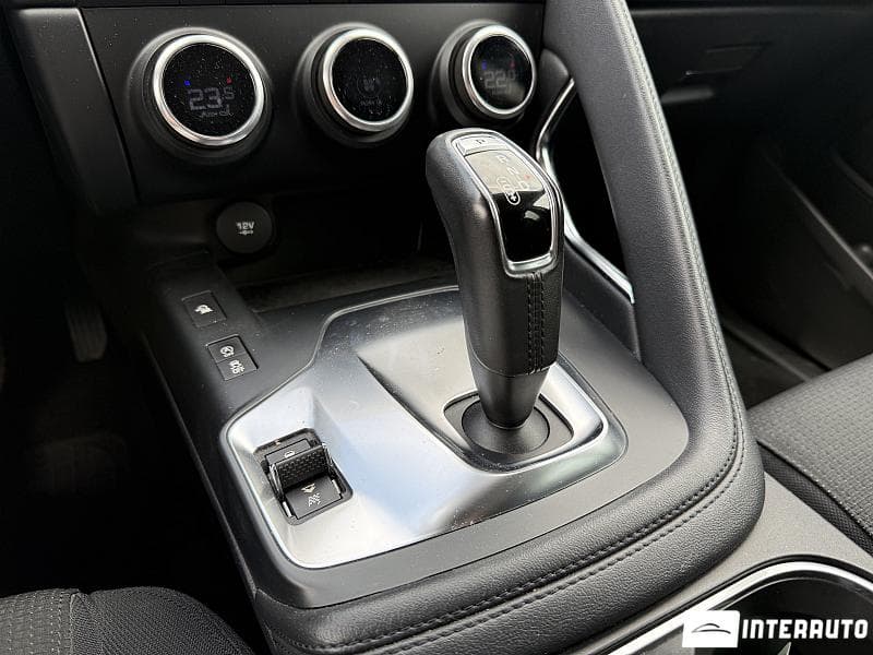 Jaguar E-Pace 2018 — Миниатюра 11