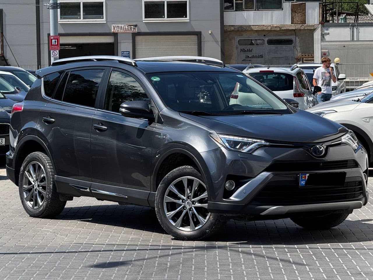 Toyota Rav-4 2018 — Миниатюра 2
