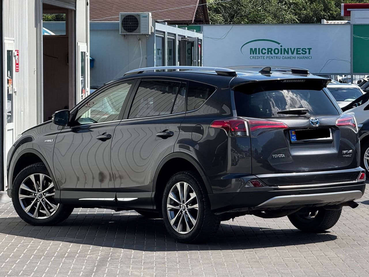 Toyota Rav-4 2018 — Миниатюра 4