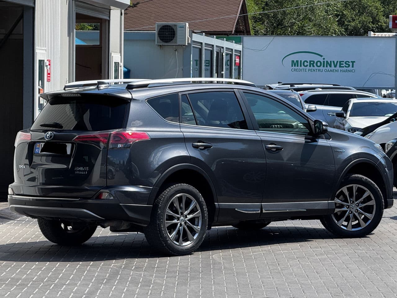 Toyota Rav-4 2018 — Миниатюра 3