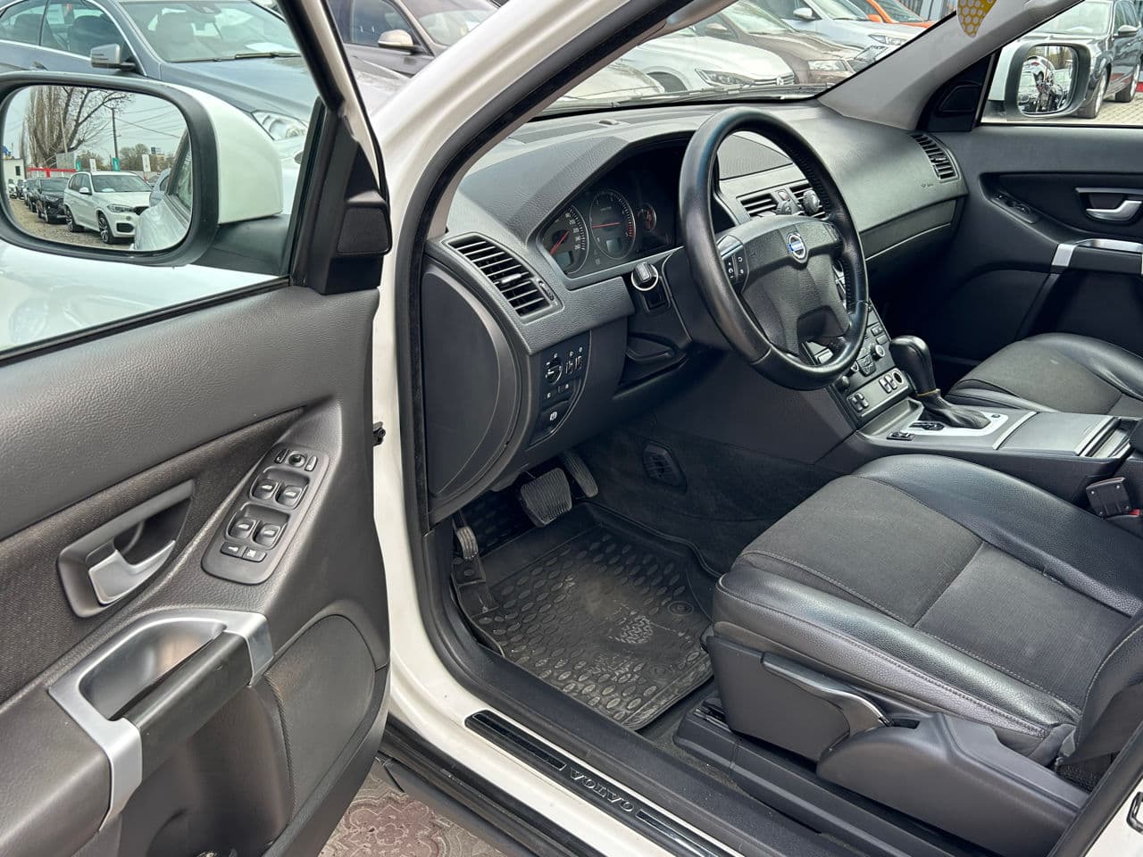 Volvo XC 90 2010 — Миниатюра 5