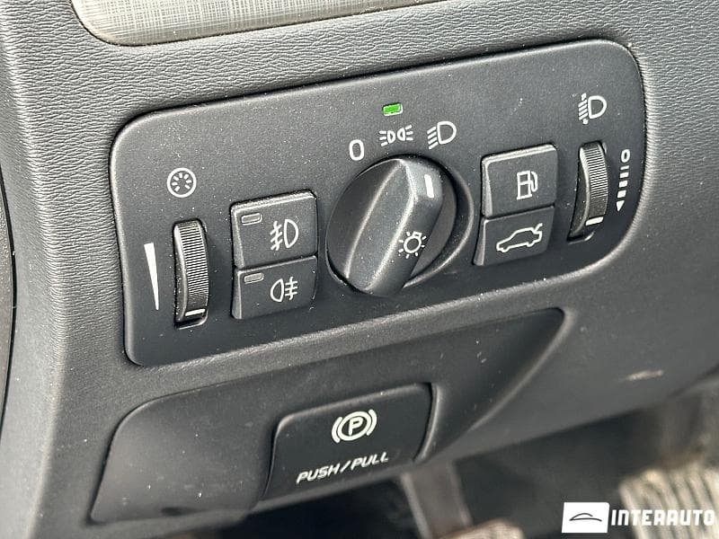 Volvo V 70 2008 — Миниатюра 12